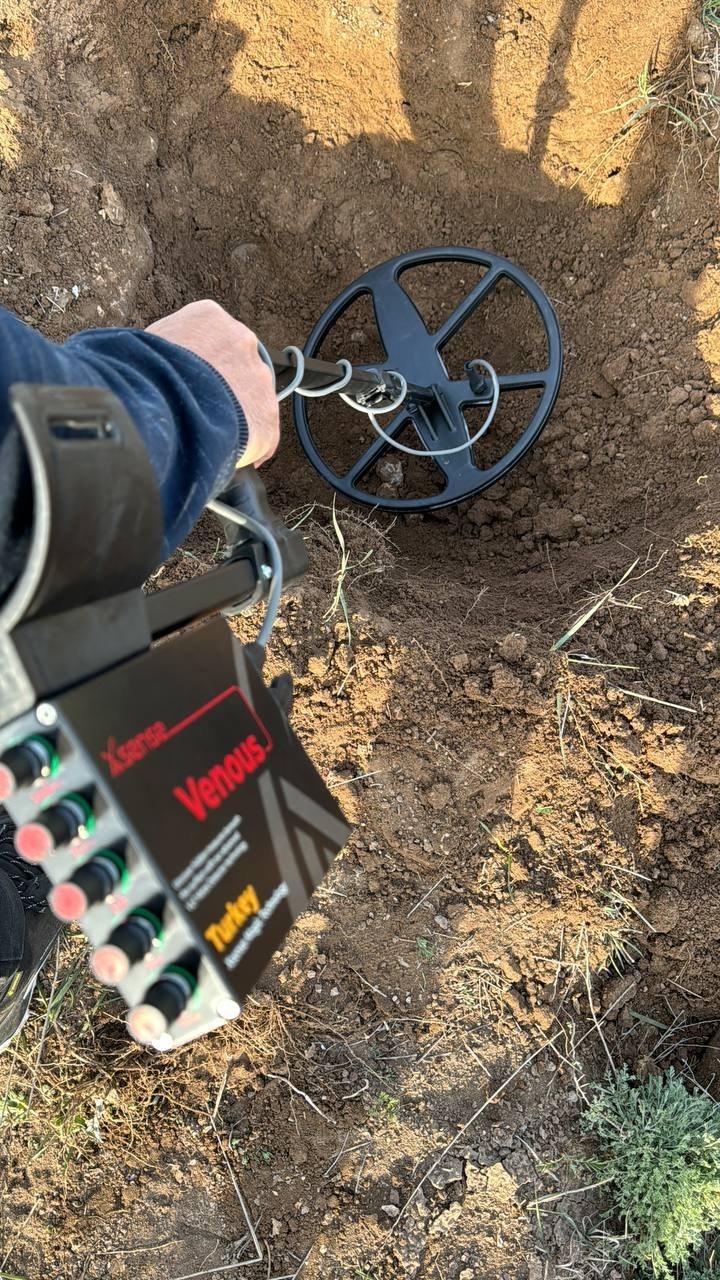 دستگاه فلزیاب ونوس