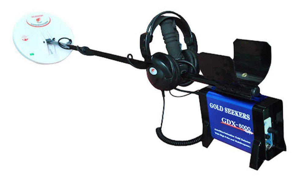 GDX 8000 — فلزیاب پالسی سبک و قابل حمل برای گنج و طلا