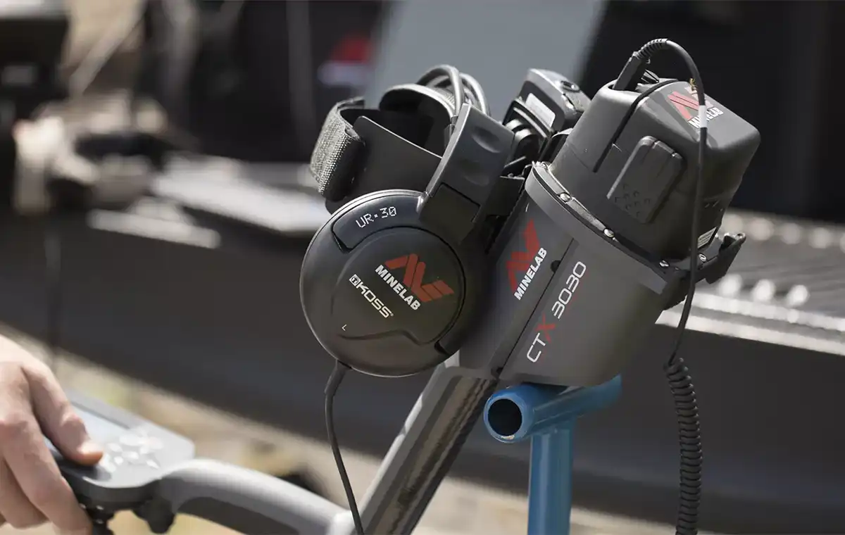 تعمیر فلزیاب سی تی ایکس 3030در تهران