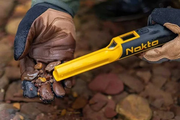 گنج یاب قلمی