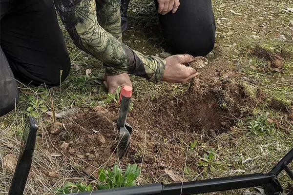 فلزیاب گوفایند 44 Go Find