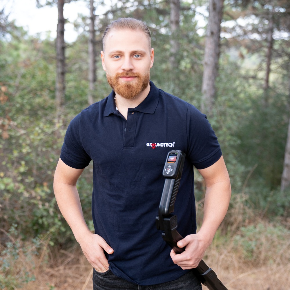 فلزیاب جی آر-۴