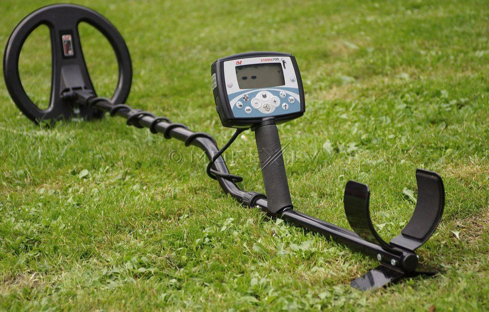 فروش فلزیاب اكسترا 705