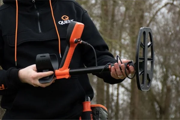 فلزیاب وی 80 کوئست Quest V80