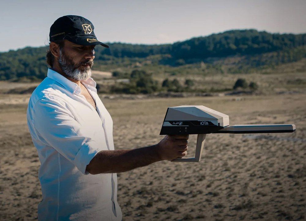 گنج یاب Ajax Iota ایوتا آژاکس