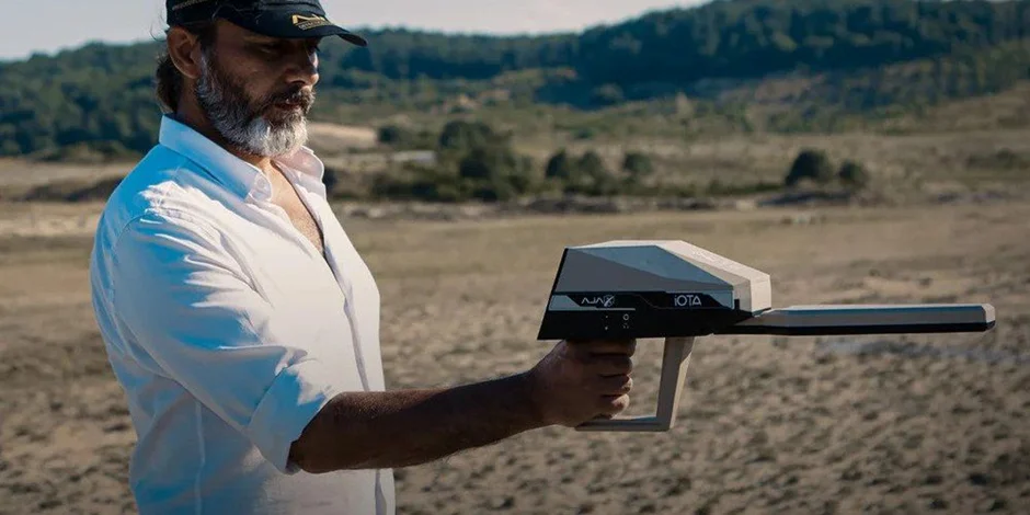 گنج یاب Ajax Iota ایوتا آژاکس