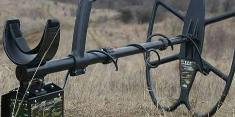 فلزیاب ریلایک استریکر Relic Striker