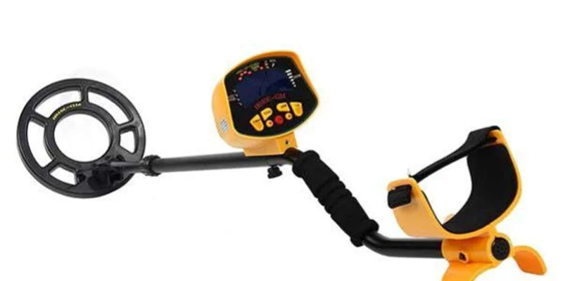 فلزیاب بوقی