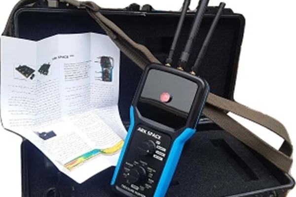 فلزیاب آرک اسپیس