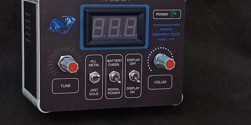 فلزیاب تاینی