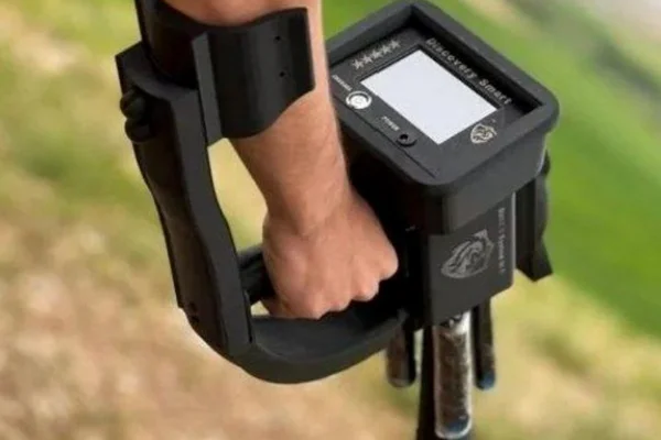 فلزیاب دیسکاوری اسمارت discovery smart 8000