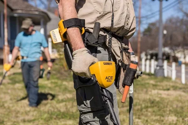 فلزیاب ای سی ۴۰۰