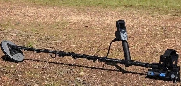 فلزیاب algoforce e1500